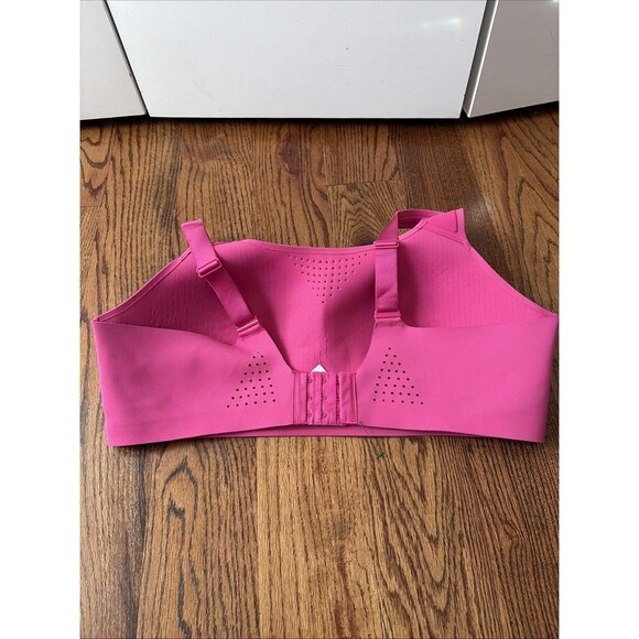 Victorias Secret Featherweight Max Sports Bra High Support Pink Berry Size 40C - Picture 2 of 3